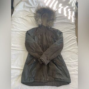 American Rag Olive Green/Brown Parka Jacket with a Fur Trim Hoodie (XS)